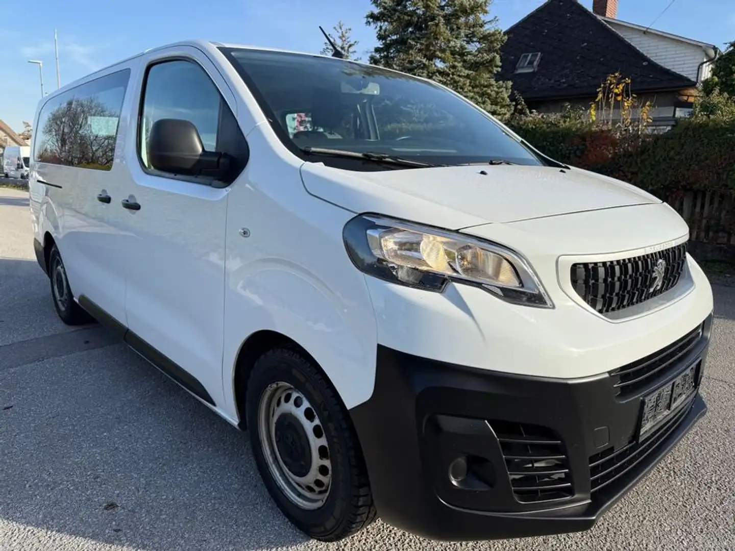 Peugeot Traveller Expert Kombi HDi 120 Lang L3 9SITZER **16600NETTO* Weiß - 1