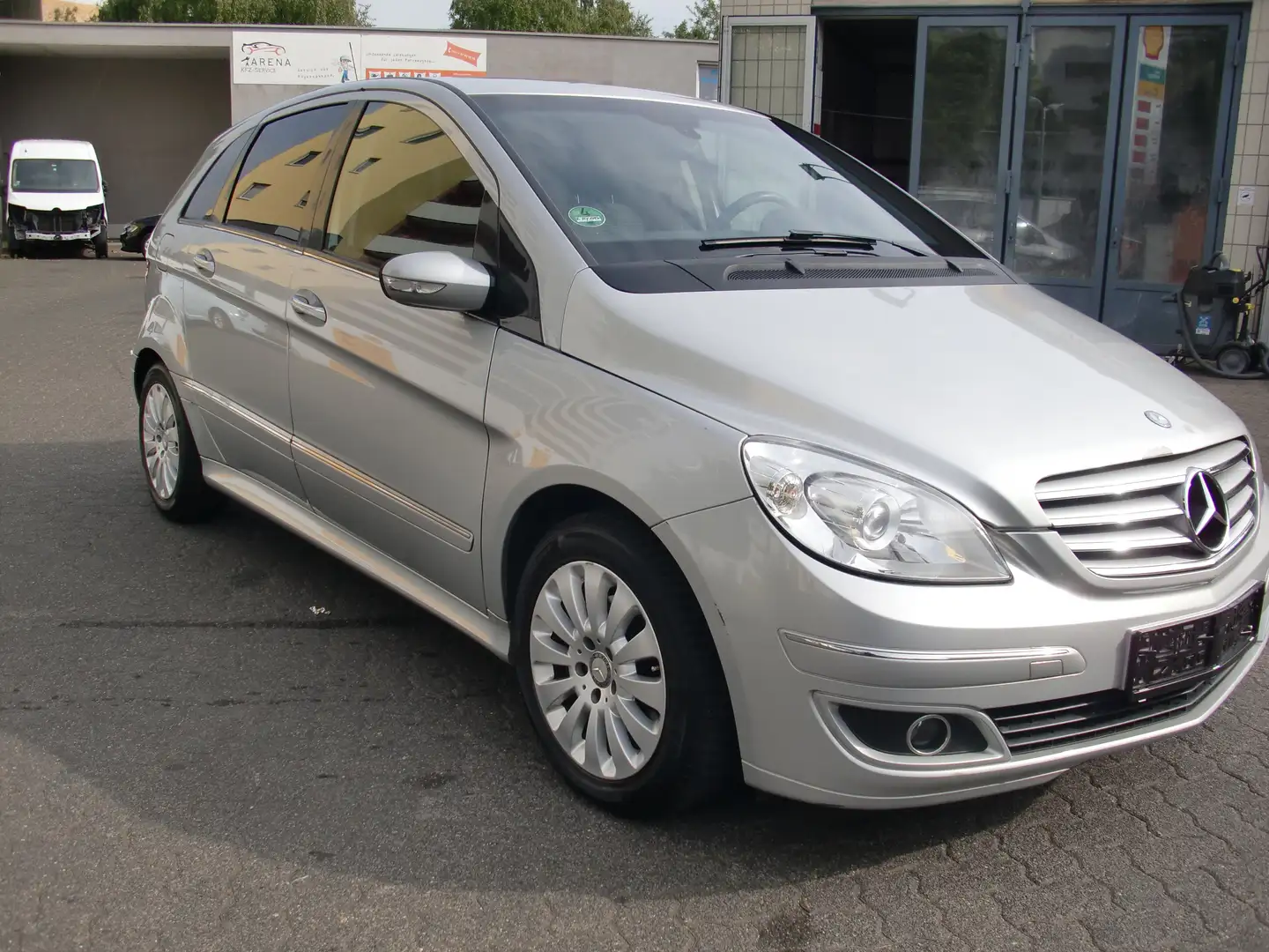 Mercedes-Benz B 180 B-Klasse Diesel CDI DPF Autotronic Silber - 1
