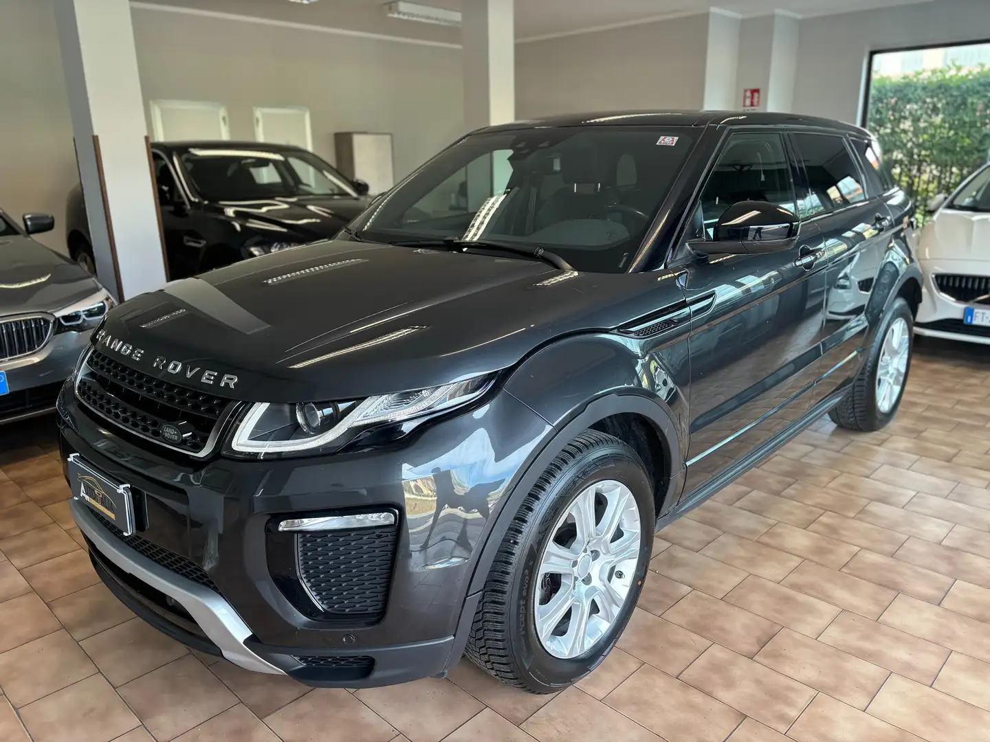 Land Rover Range Rover Evoque 2.0 td4 HSE Dynamic 150cv auto Grijs - 1