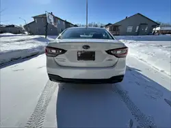 Subaru Legacy снимка Subaru Legacy