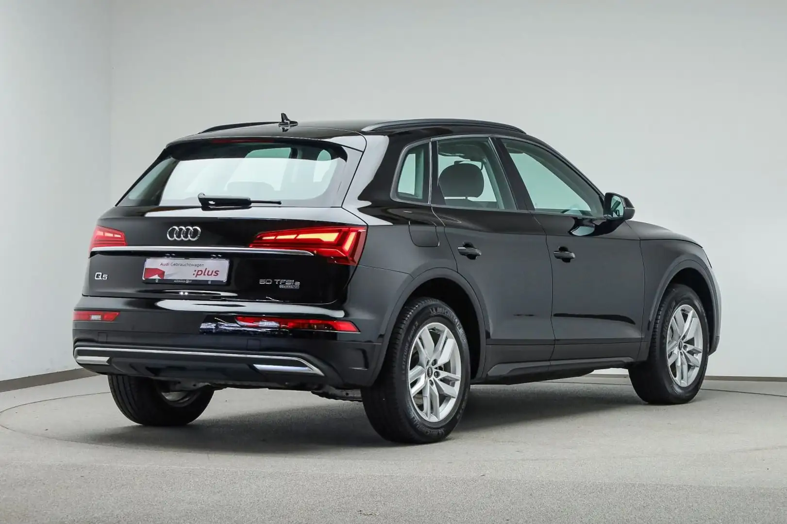 Audi Q5 50 TFSI e qu. Navi*virtual*PDC*SHZ Zwart - 2