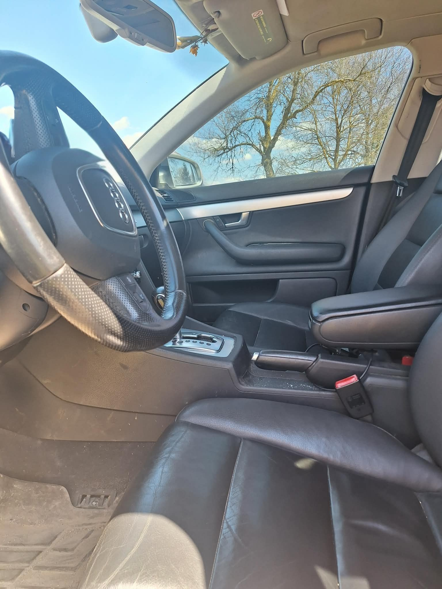 2006 Audi A4 3.2L alt 2