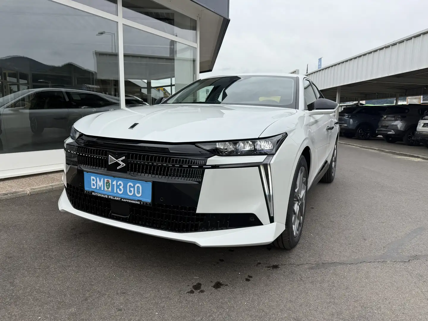 DS Automobiles DS 4 Hybrid 107 kW Pallas Weiß - 2