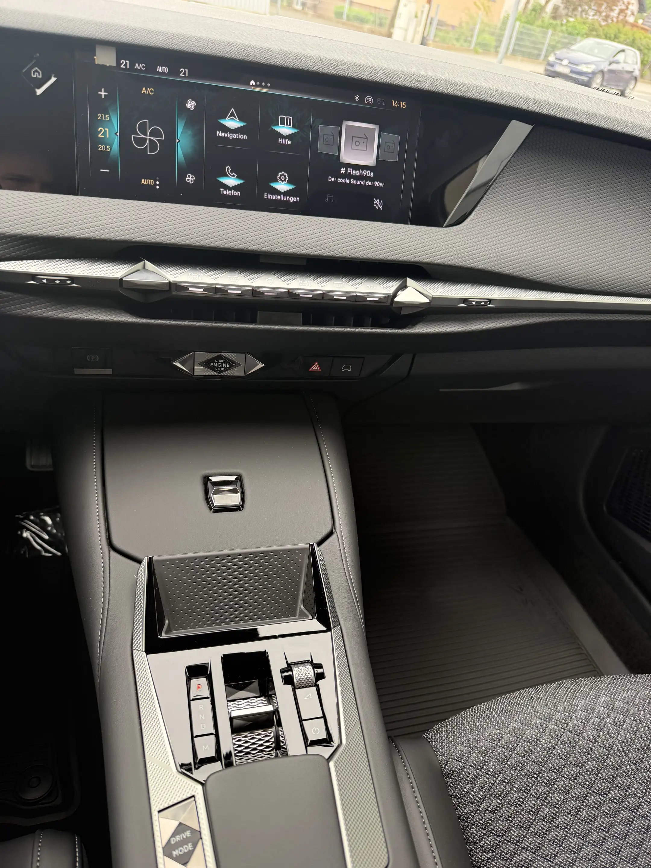 DS Automobiles DS 4 Hybrid 107 kW Pallas — photo 10