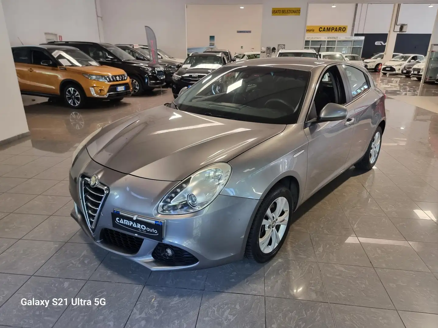 Alfa Romeo Giulietta Giulietta III 2010 2.0 jtdm(2) Distinctive 170cv Grijs - 1