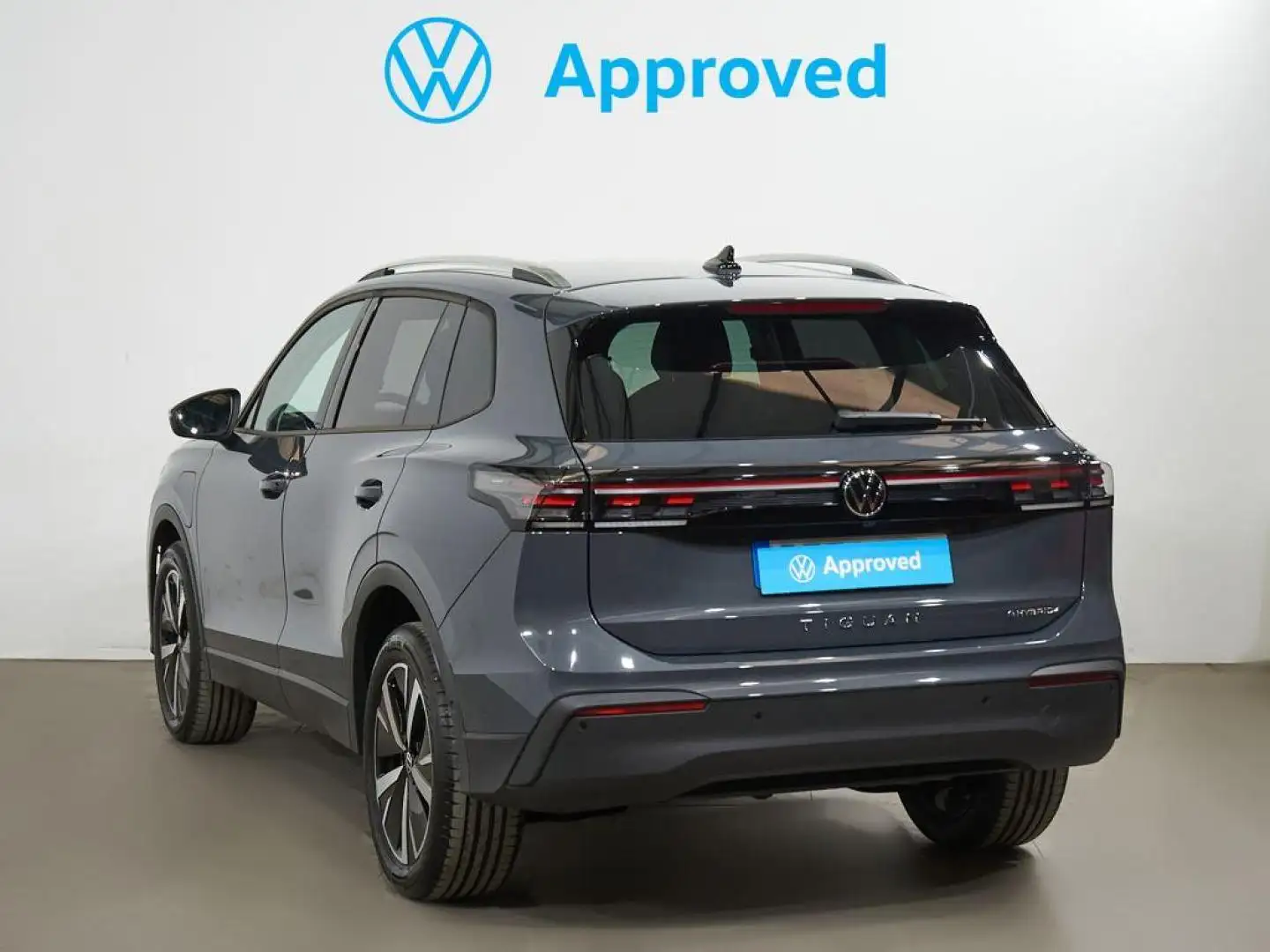 Volkswagen Tiguan ``Más`` 1.5 TSI eHybrid 150 kW (204 CV) DSG Gris - 2