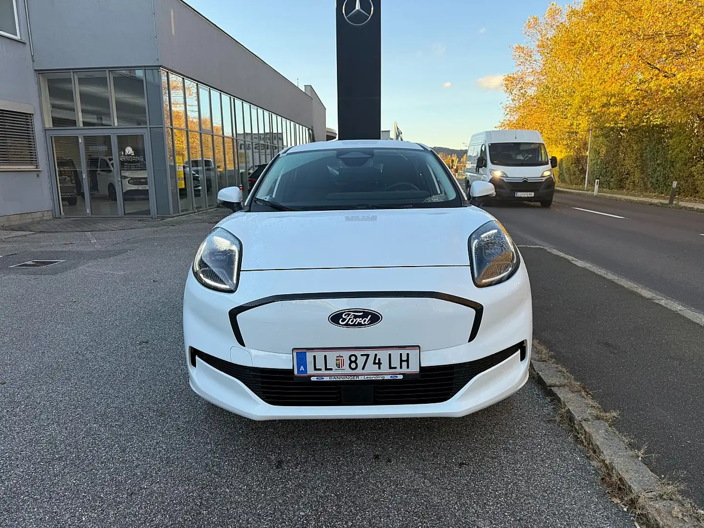 Ford Puma E-Gen 43kWh Weiß - 1
