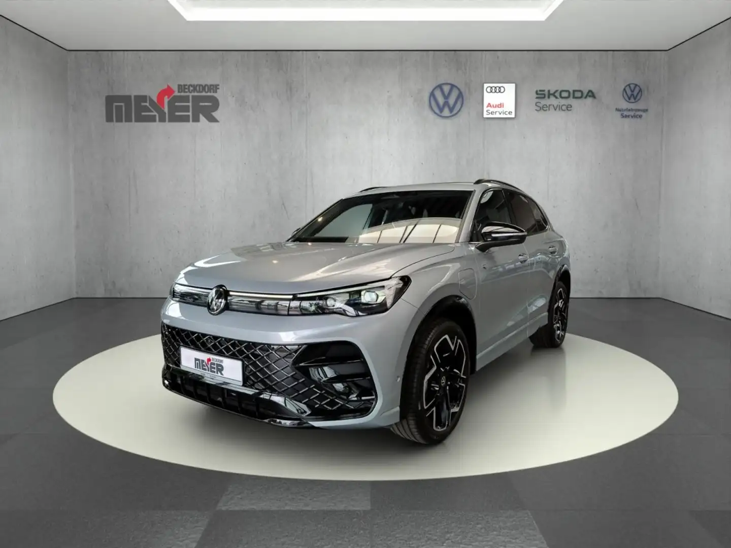 Volkswagen Tiguan R-Line 1.5 eHybrid DSG Klima Navi Rückfahrkamera Argent - 1