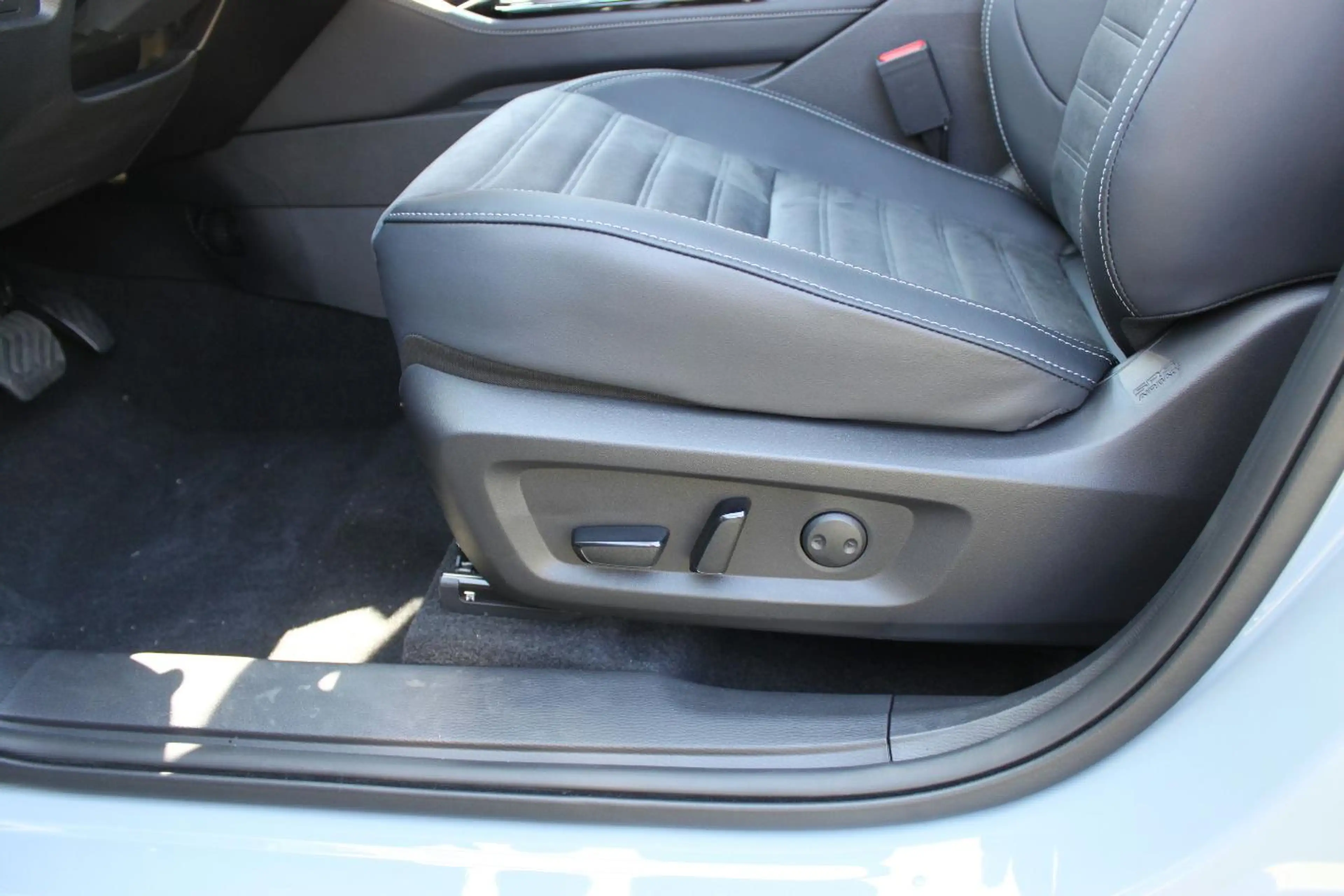 Mitsubishi Outlander 2.4L PHEV Select — photo 7