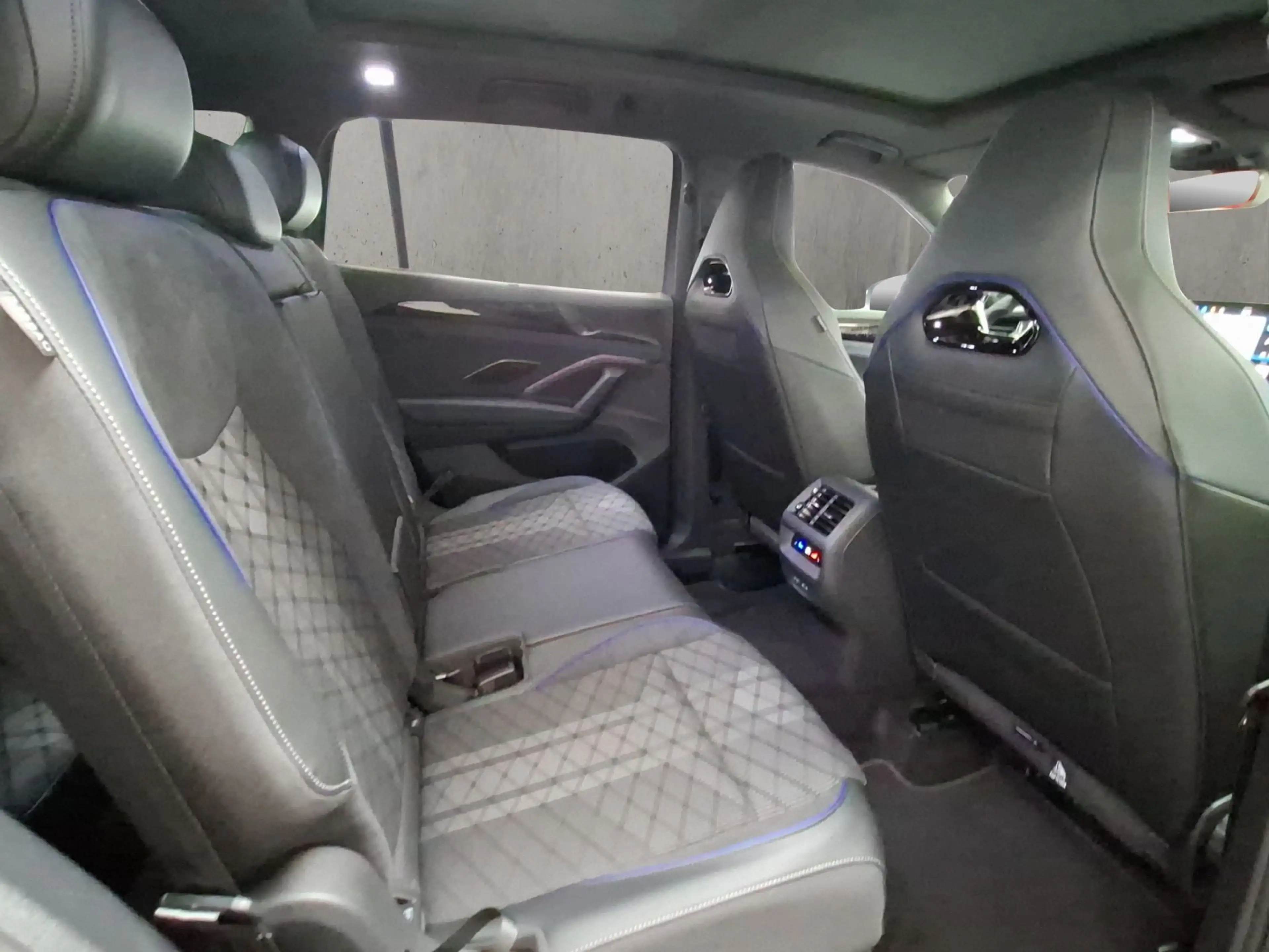 Volkswagen Tayron R-Line 2,0 l TDI 4MOTION 142 kW ( 193 PS) — photo 15