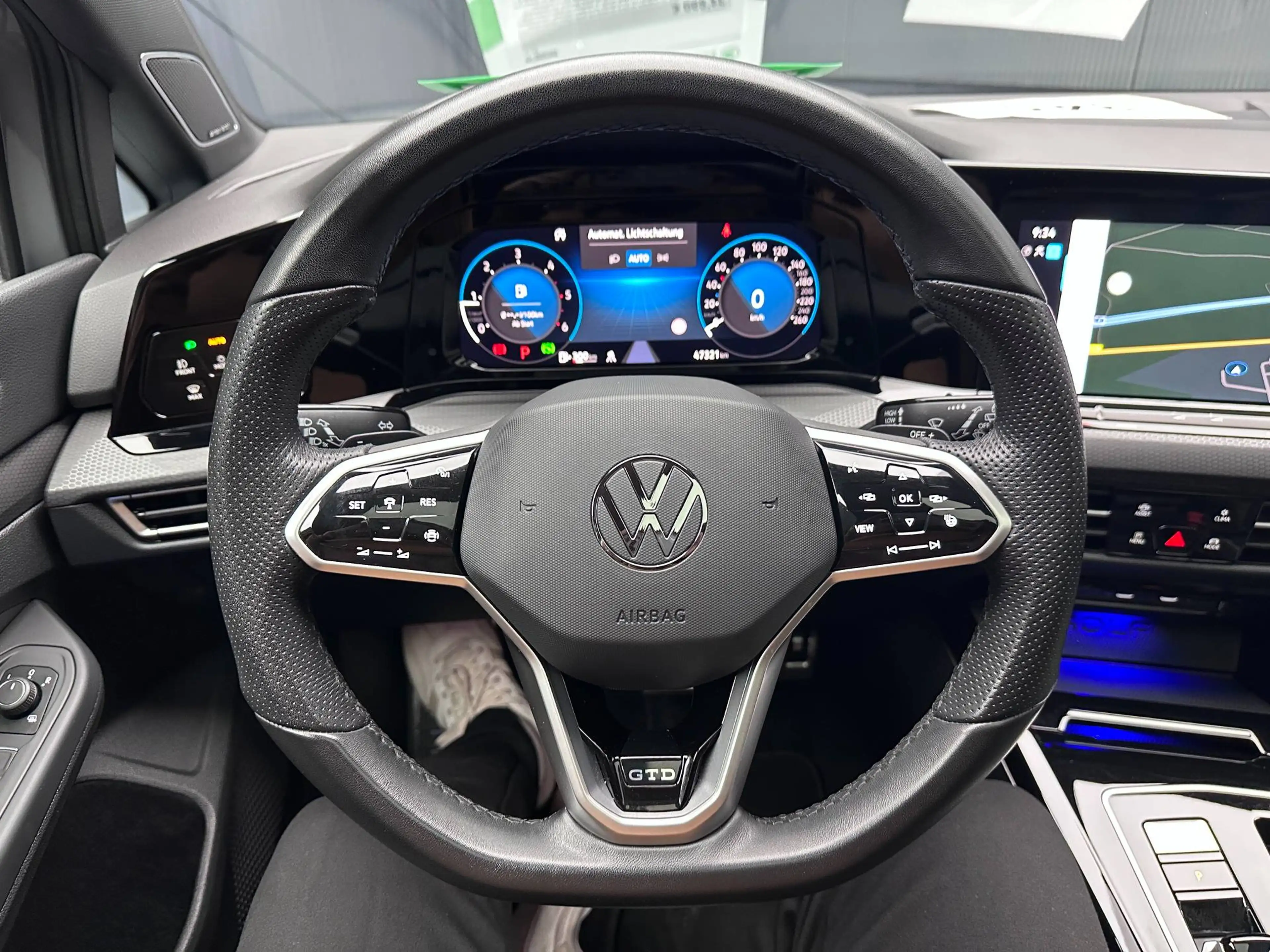 Volkswagen Golf GTD Black Style *19Zoll*PANORAMA*LEDER*H&K*SitzKlima*HuD* — photo 19