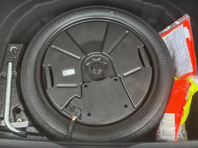 Volkswagen Golf view 13