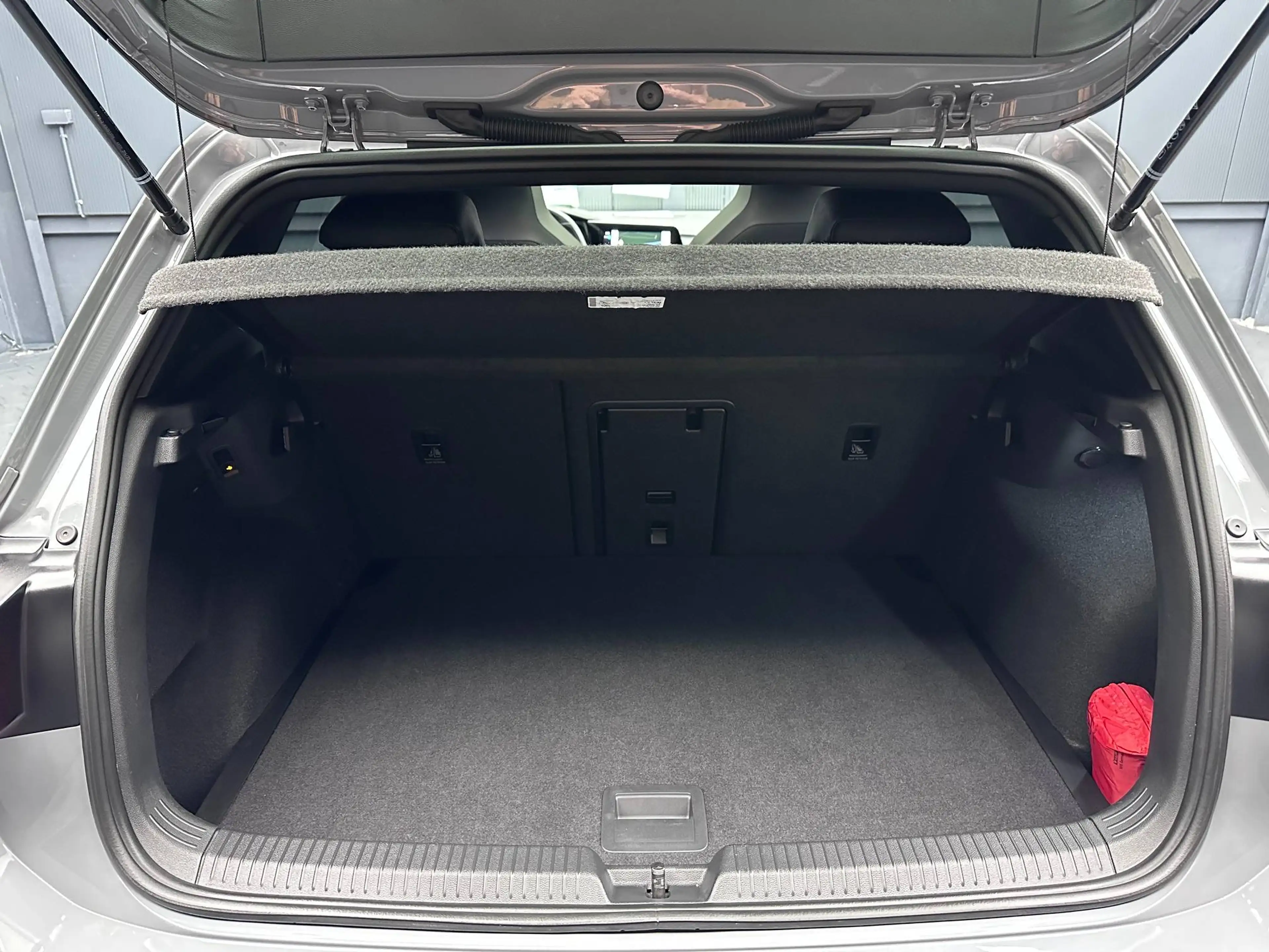 Volkswagen Golf GTD Black Style *19Zoll*PANORAMA*LEDER*H&K*SitzKlima*HuD* — photo 34