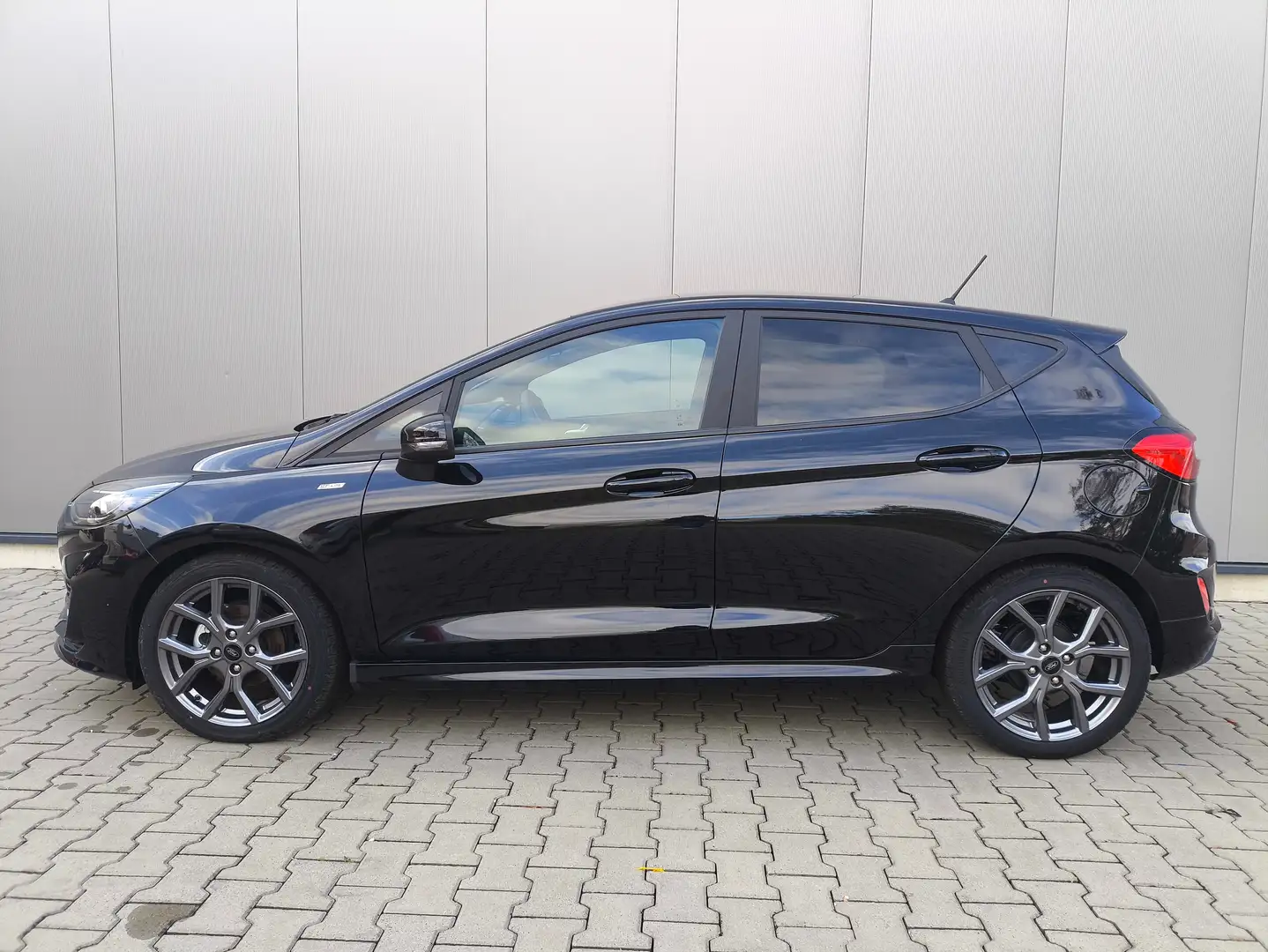 Ford Fiesta ST-Line *5J. Garantie* *Winter-Paket* Grau - 2
