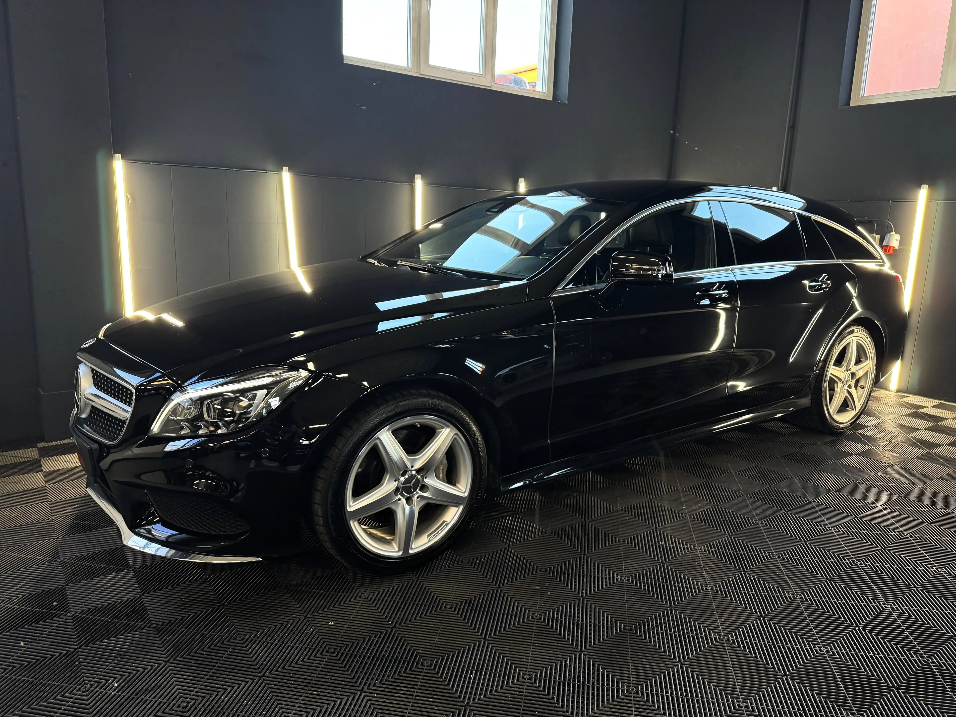 Mercedes-Benz CLS 350 CLS 350 d SB 4Matic AMG/Multibeam/Keyless/Kamera/Leder — photo 2