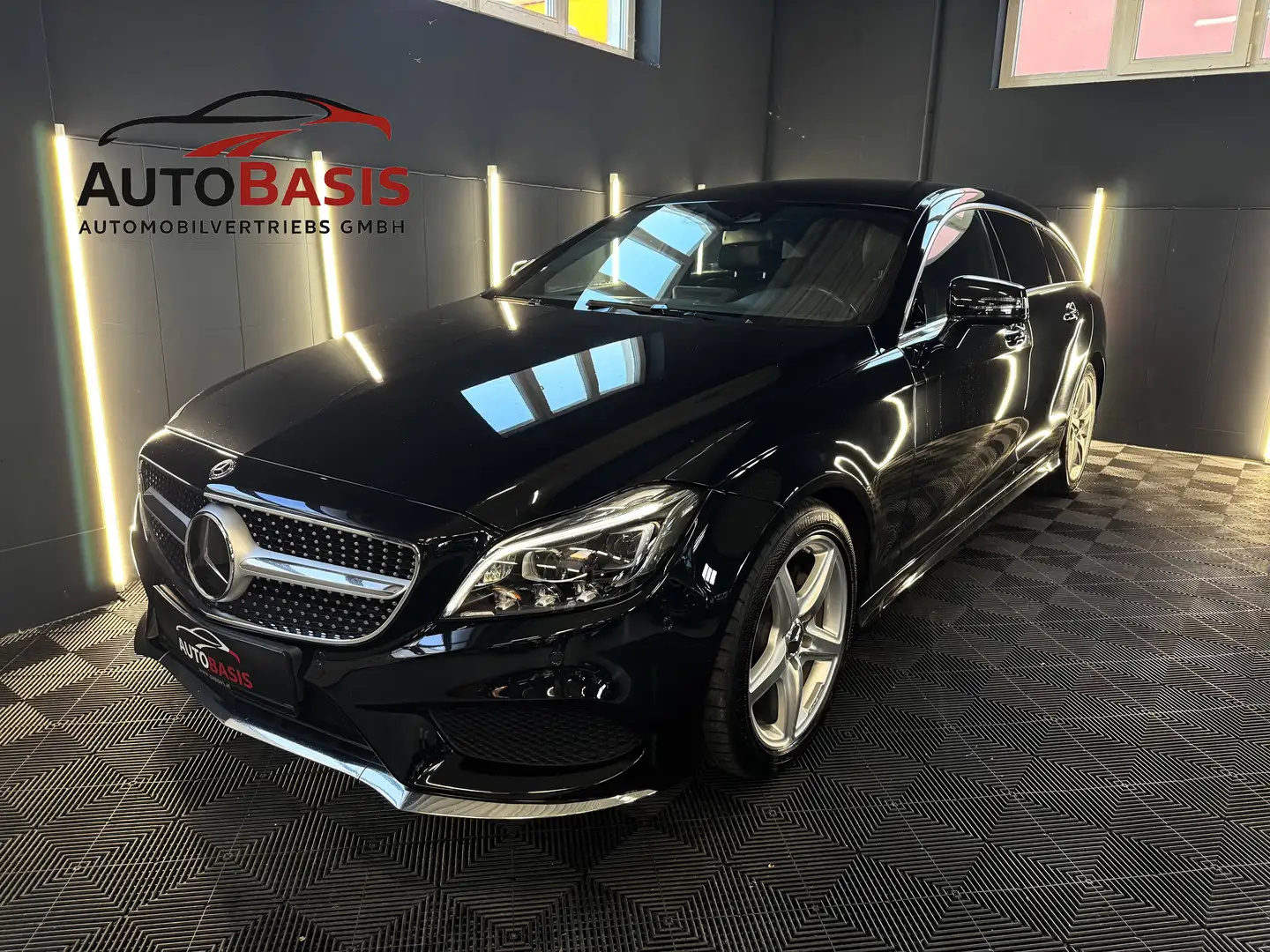 Mercedes-Benz CLS 350 CLS 350 d SB 4Matic AMG/Multibeam/Keyless/Kamera/Leder Schwarz - 1