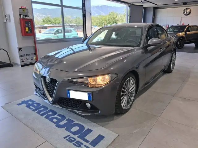 Alfa Romeo Giulia Giulia 2.2 Diesel Super 150cv auto AT8