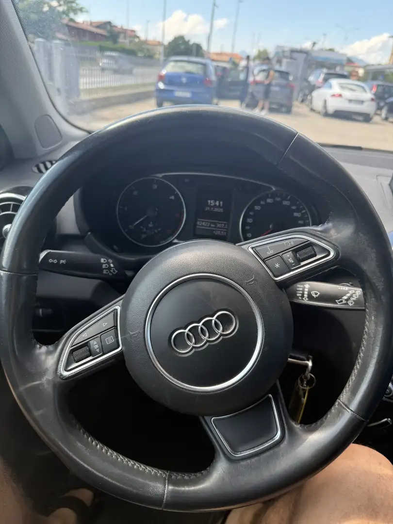 Audi A1 Sportback 1.4 tdi Sport - 2