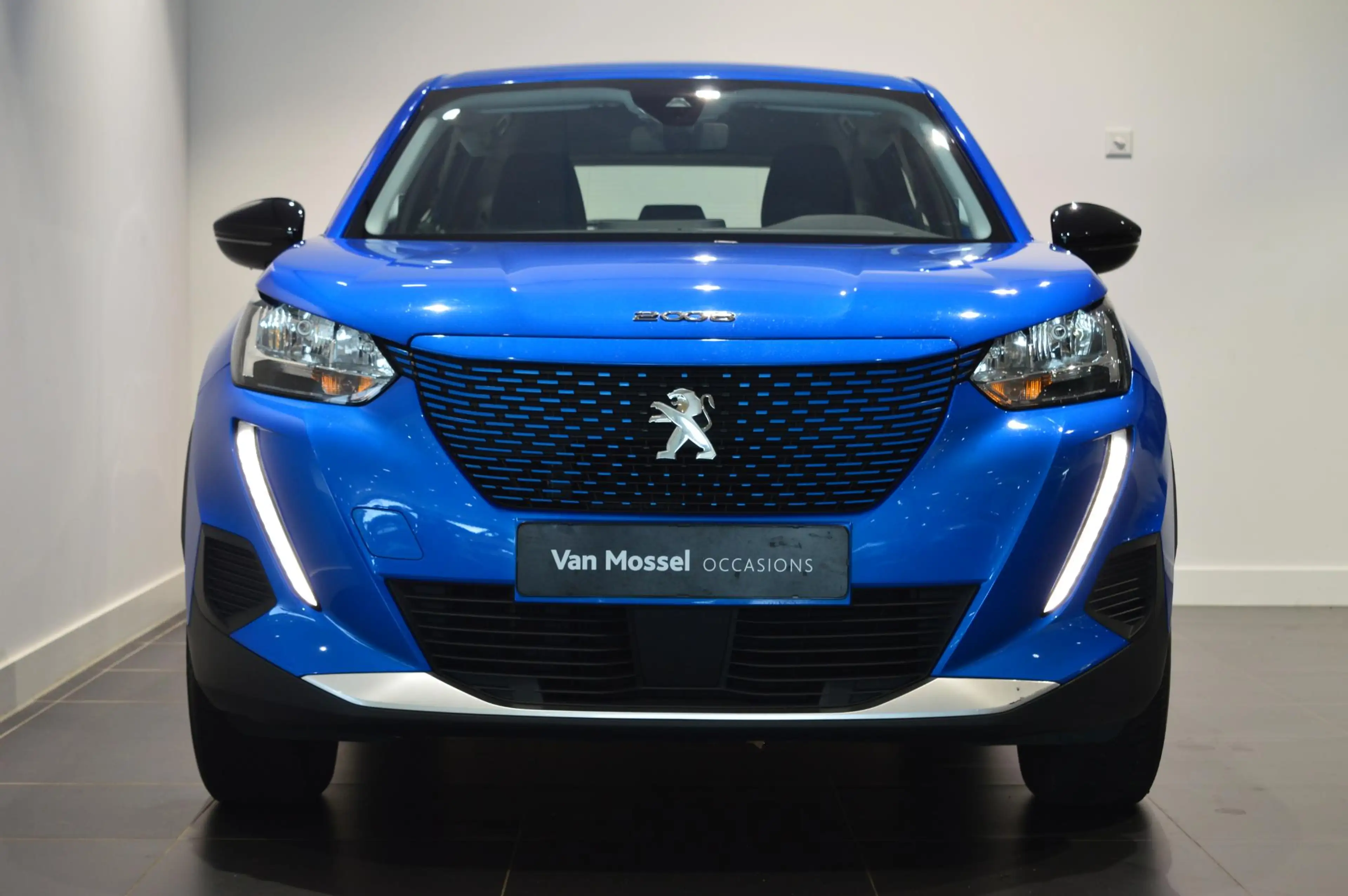 Peugeot e-2008 EV Active 50 kWh — photo 3