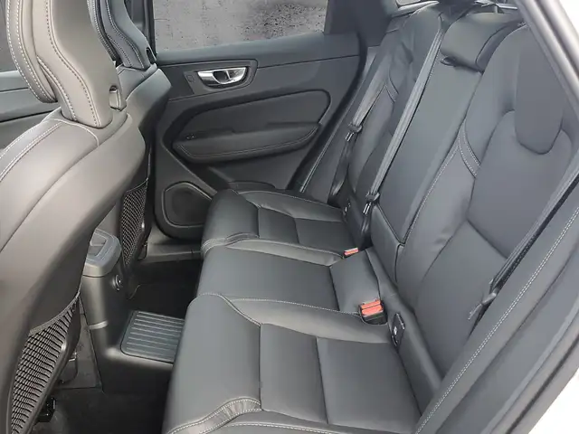 Volvo XC60 T6 AWD PHEV 18,8kWh Ultra Black Edition Aut. Ansicht 11