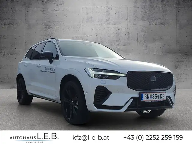 Volvo XC60 T6 AWD PHEV 18,8kWh Ultra Black Edition Aut. Ansicht 3