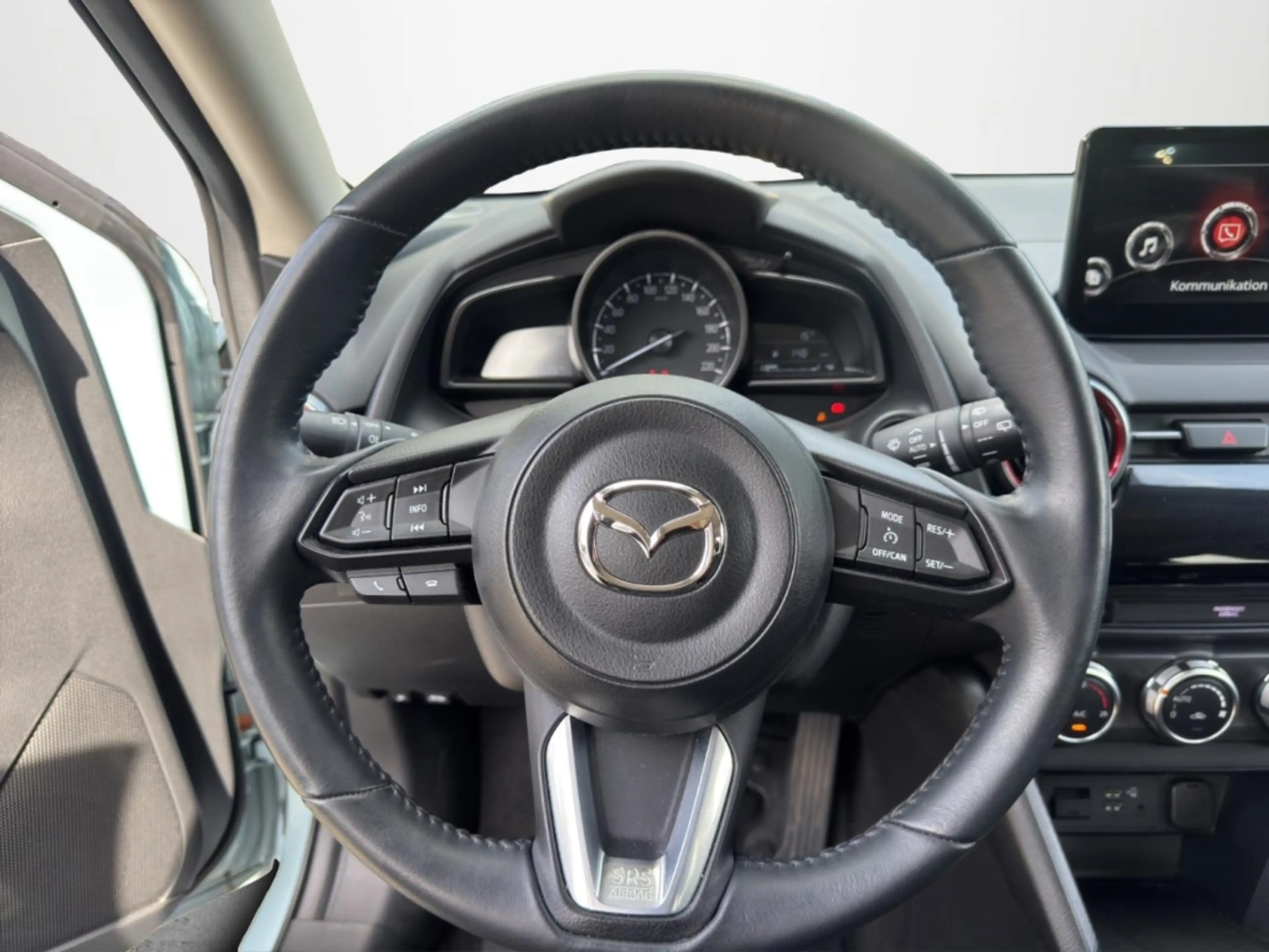 Mazda 2 Homura1.5L 90ps SHZ LenkHZ LED KlimaAT AppleCP AAu — photo 11