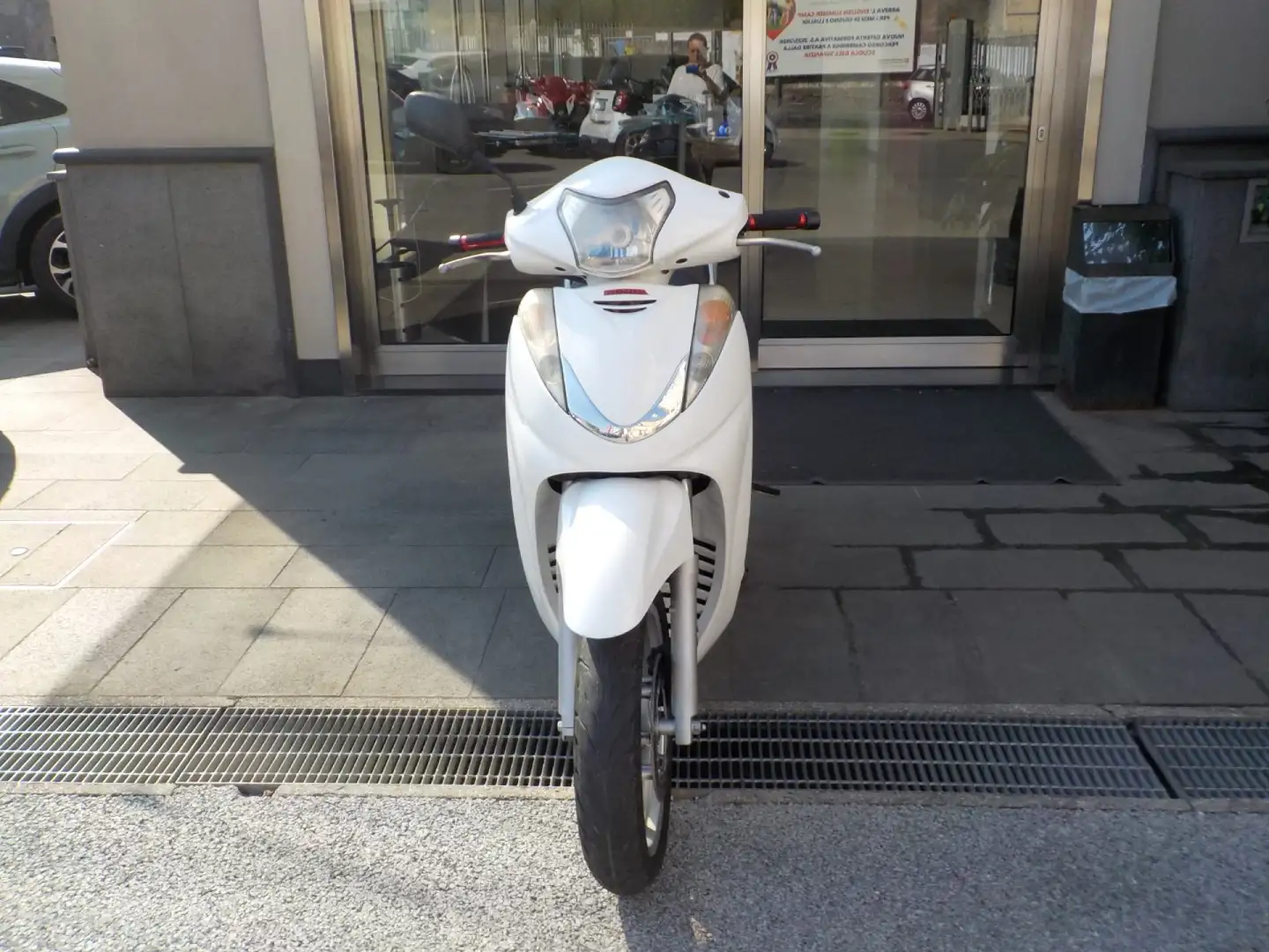Honda SH 300 Anno 2007 Alb - 1
