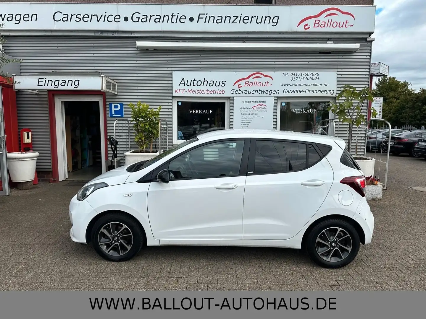 Hyundai i10 YES!*2.HAND*KLIMA*SHZ*TÜV 02-27*LED*EURO6* Blanc - 1