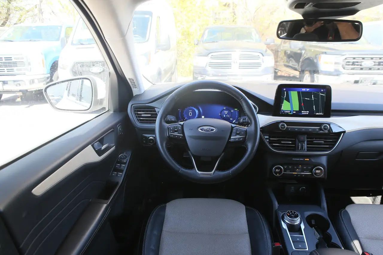 Ford Escape снимка Ford Escape