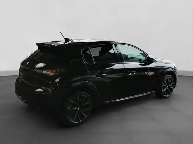 Peugeot 208 view 5