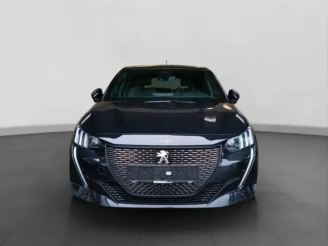 Peugeot 208 view 6