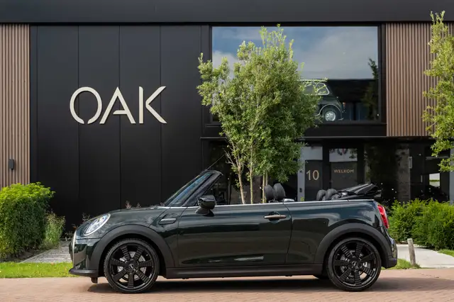 MINI Cooper Cabrio 1.5 Aut. Resolute Edition | Navigatie | Lounge Led