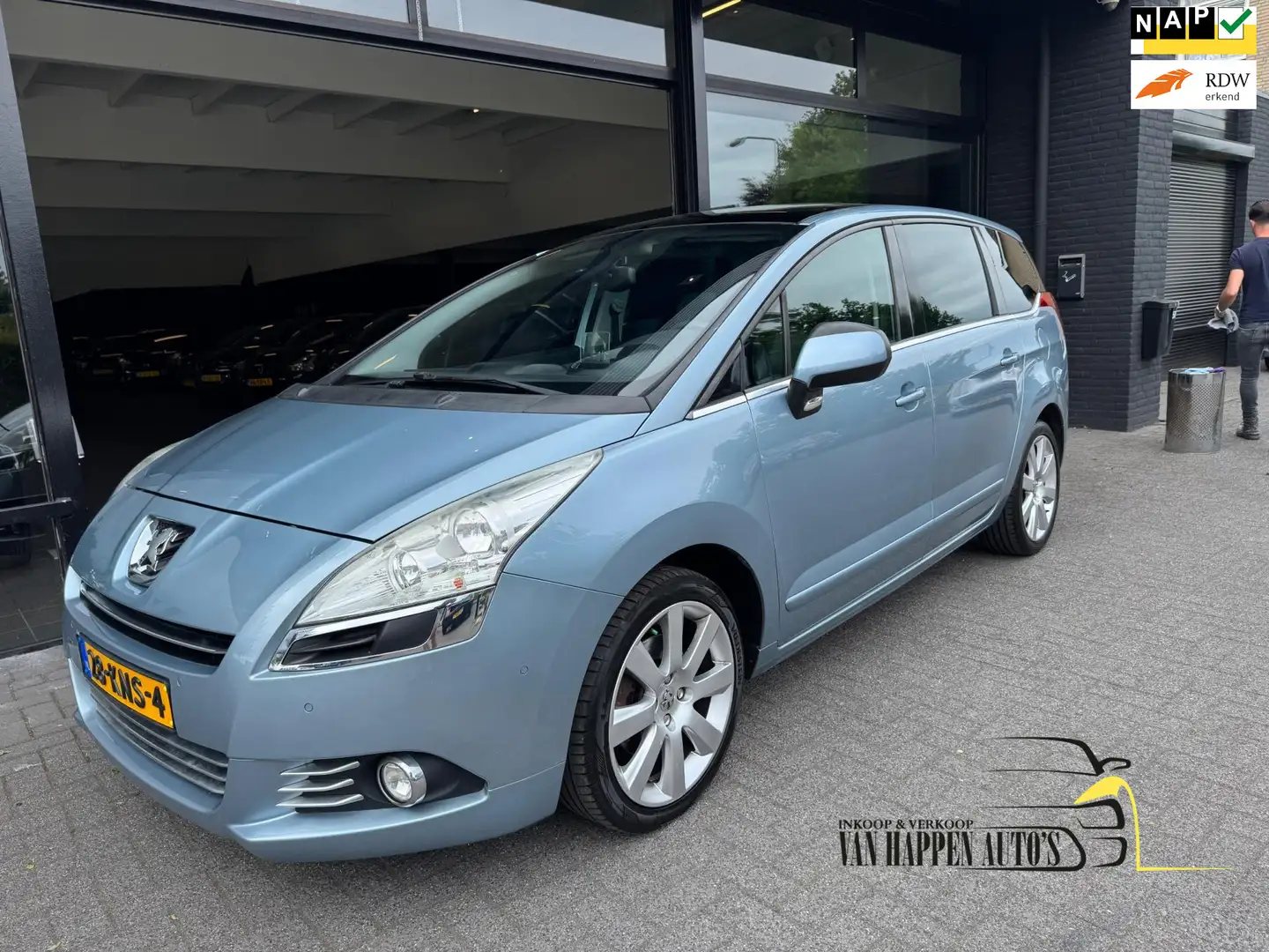 Peugeot 5008 1.6 THP GT 7p. / APK 6-2026 Blauw - 1
