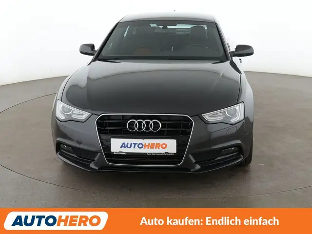 Audi A5 view 9