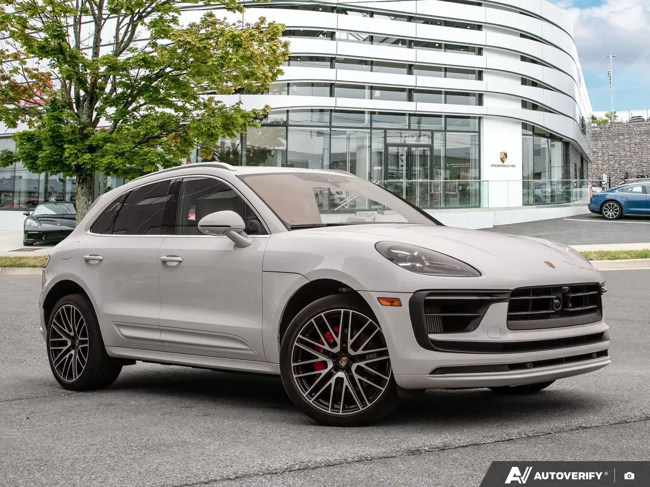 Porsche Macan снимка Porsche Macan