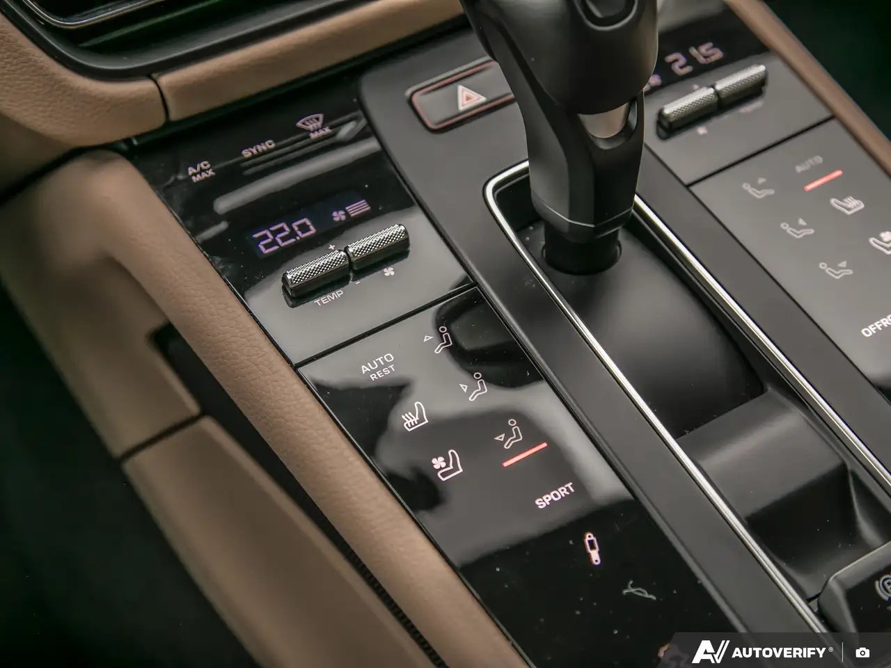 Porsche Macan снимка Porsche Macan