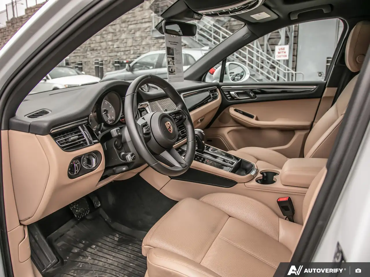Porsche Macan снимка Porsche Macan