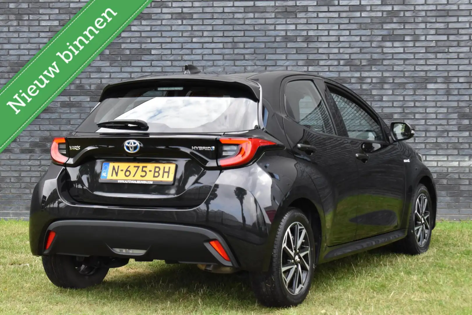 Toyota Yaris 1.5 Hybrid Dynamic NAVI/KEYLESS/CAMERA/ETC.! Negro - 2