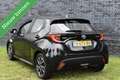 Toyota Yaris 1.5 Hybrid Dynamic NAVI/KEYLESS/CAMERA/ETC.! Negro - thumbnail 4