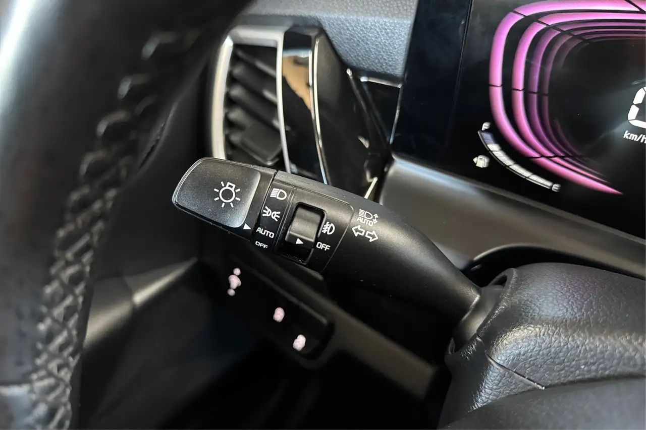 Kia Seltos снимка Kia Seltos