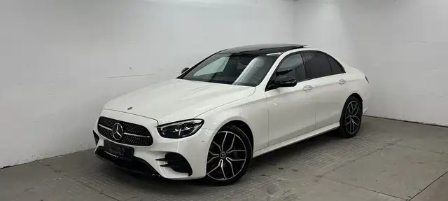 Mercedes-Benz E 300 e AMG NIGHT PANO+MEMO+KEYLESS+BURMESTER+