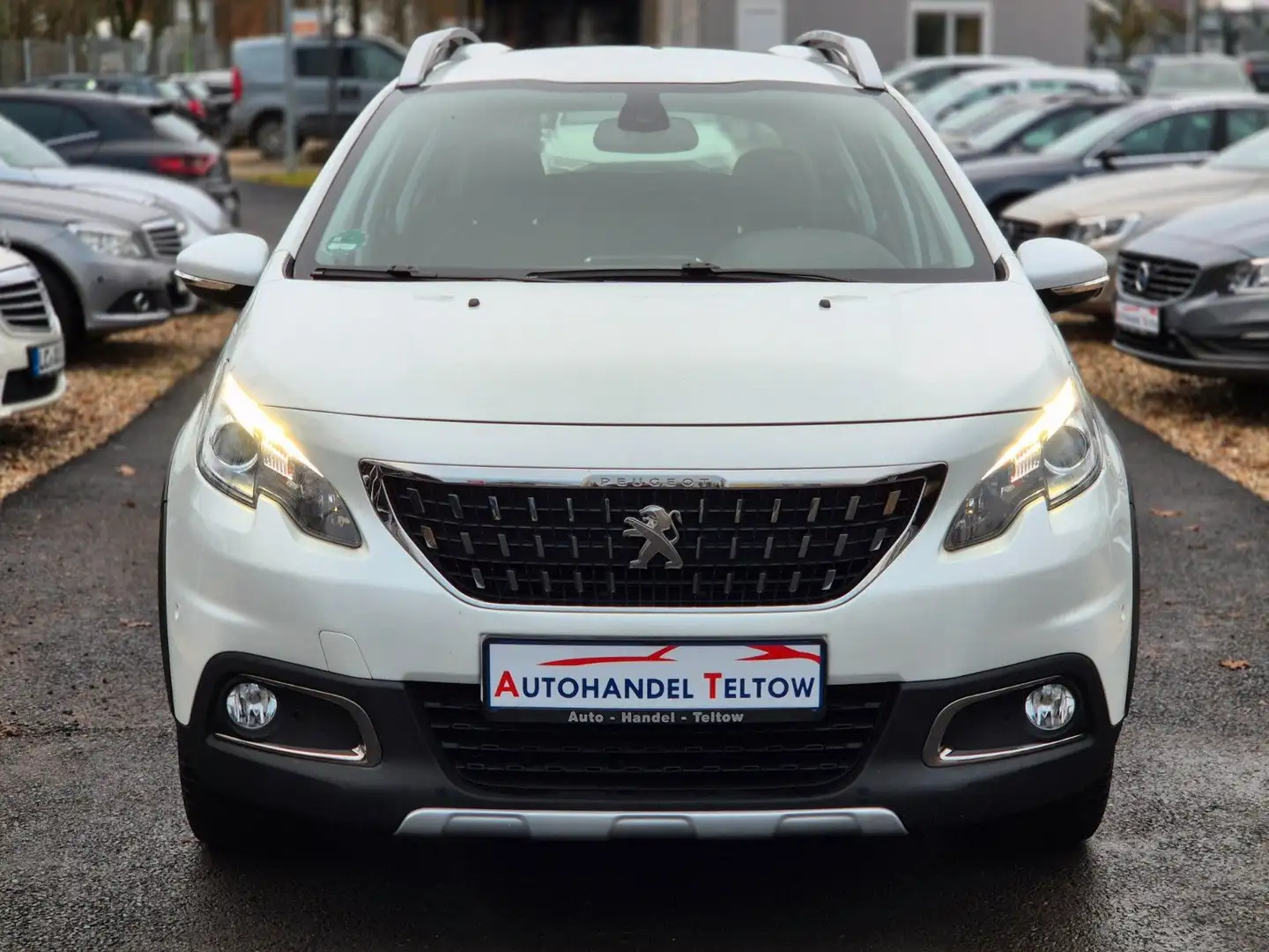 Peugeot 2008 Allure *Navi *Kamera *LED *Sitzheizung *PDC Weiß - 2