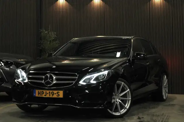 Mercedes-Benz E 350 350d AMG-Line DTR+ AirMatic Distronic 360Cam Navi