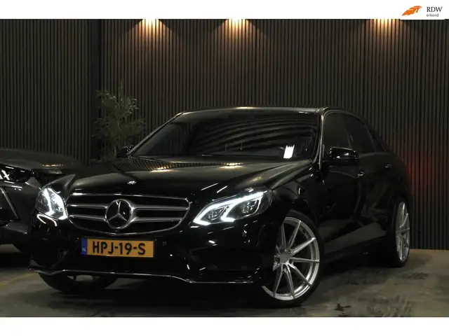 Mercedes-Benz E 350 350d AMG-Line DTR+ AirMatic Distronic 360Cam Navi