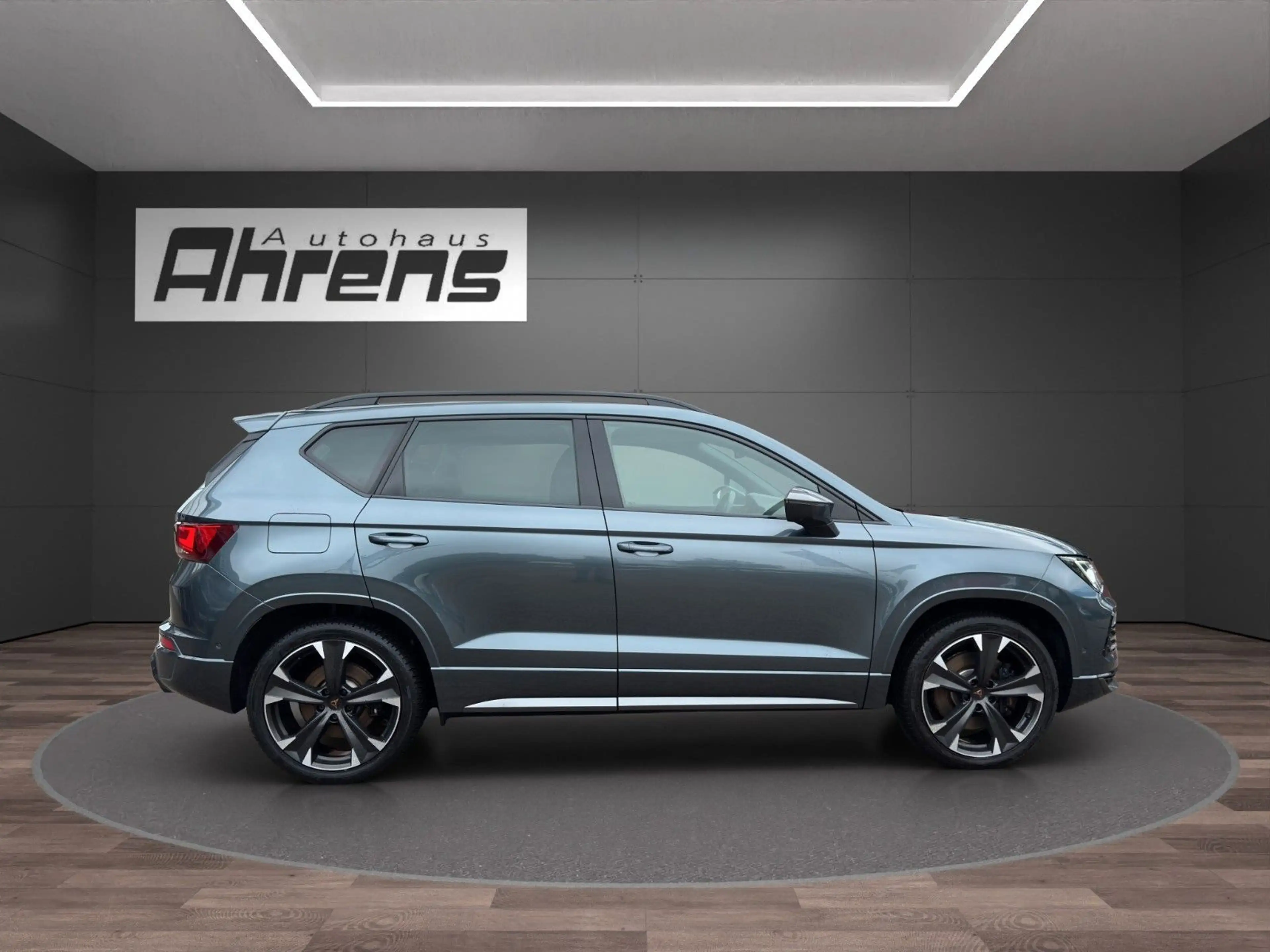 CUPRA Ateca VZ 4Drive *AHK-GJR-Pano* — photo 6