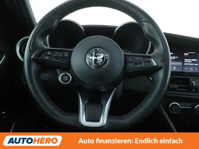 Alfa Romeo Giulia view 19