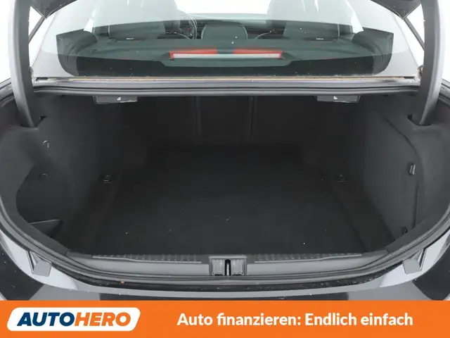 Alfa Romeo Giulia view 18