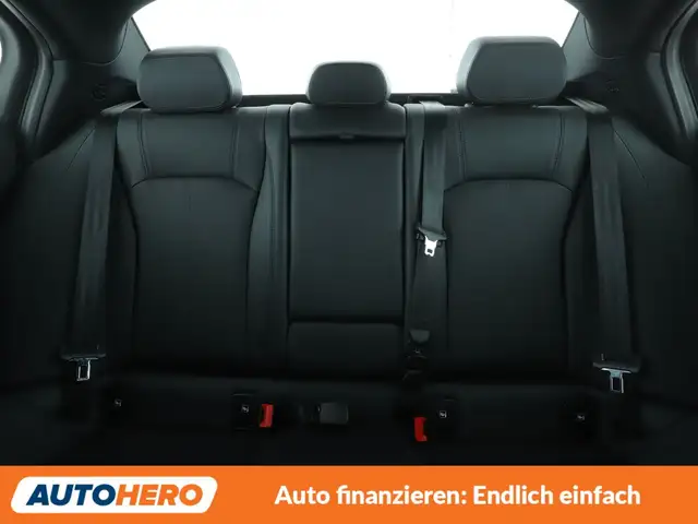 Alfa Romeo Giulia view 16