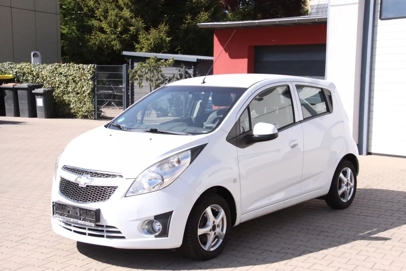 Chevrolet Spark LS Klima / Alu-Felgen / Ganzjahresreifen Weiß - 1