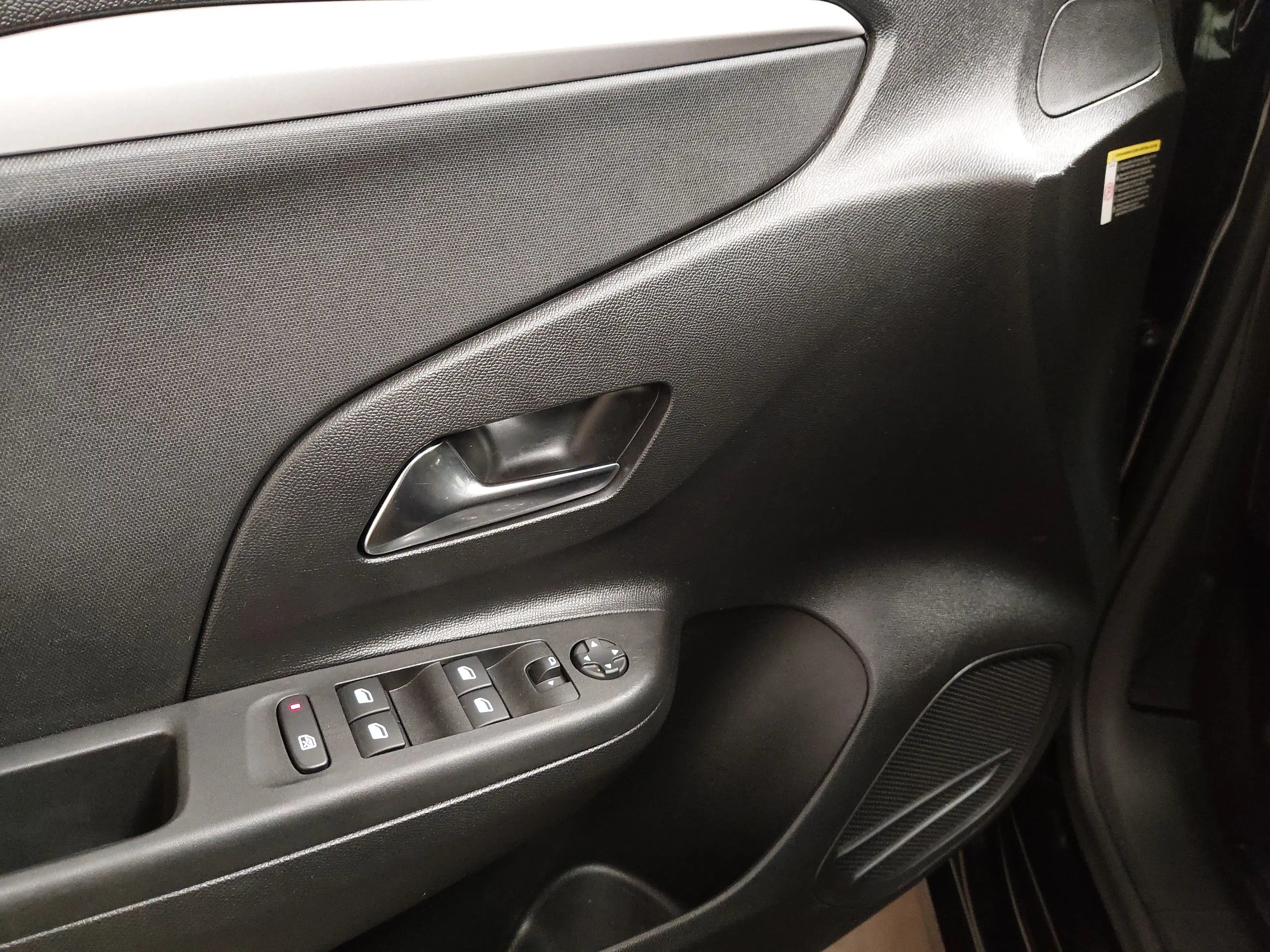 Opel Corsa-e Corsa-e Edition Navi LED RFK Shz — photo 5